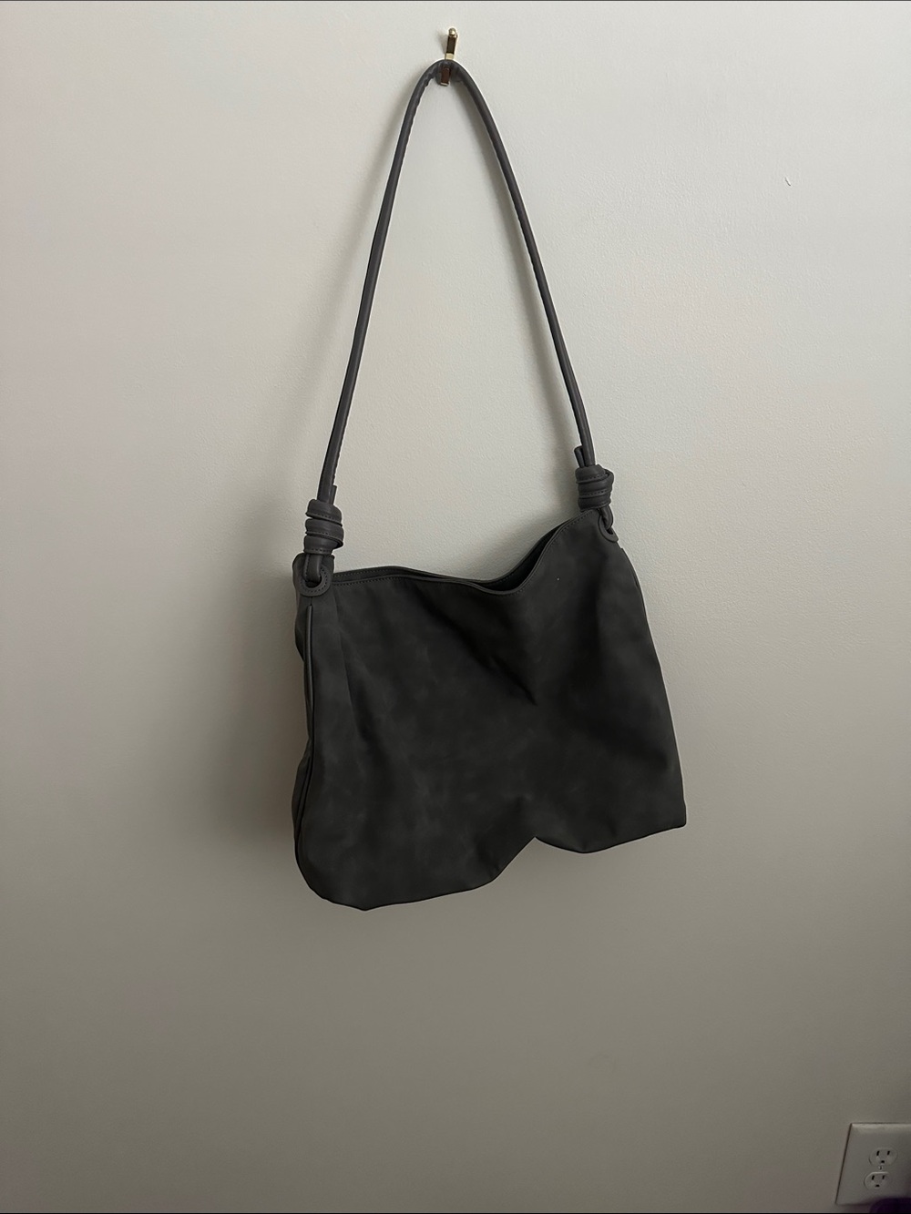 8 Other Reasons Betsy Slouch Tote